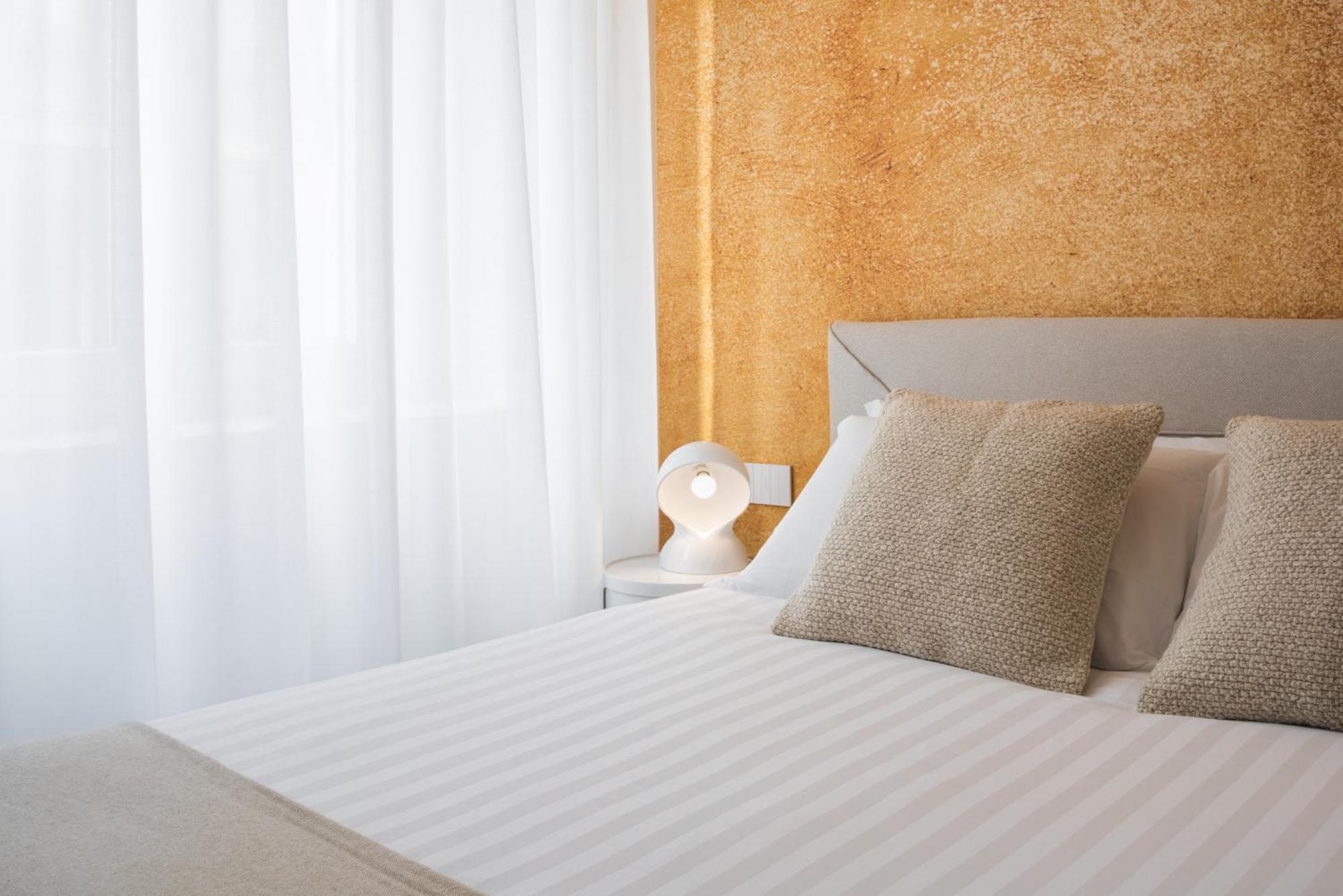 San Babila Design Apartment R&R มิลาน ภายนอก รูปภาพ