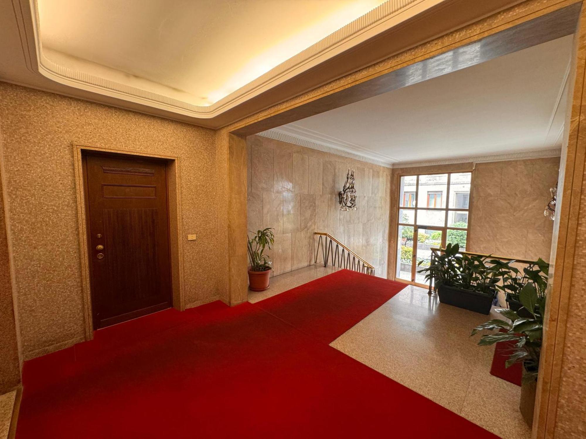 San Babila Design Apartment R&R มิลาน ภายนอก รูปภาพ